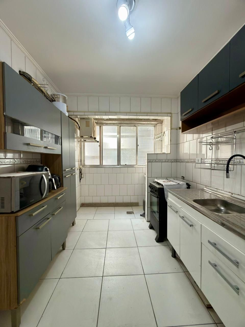 d208e953-557c-4747-b3c8-238804f472e3