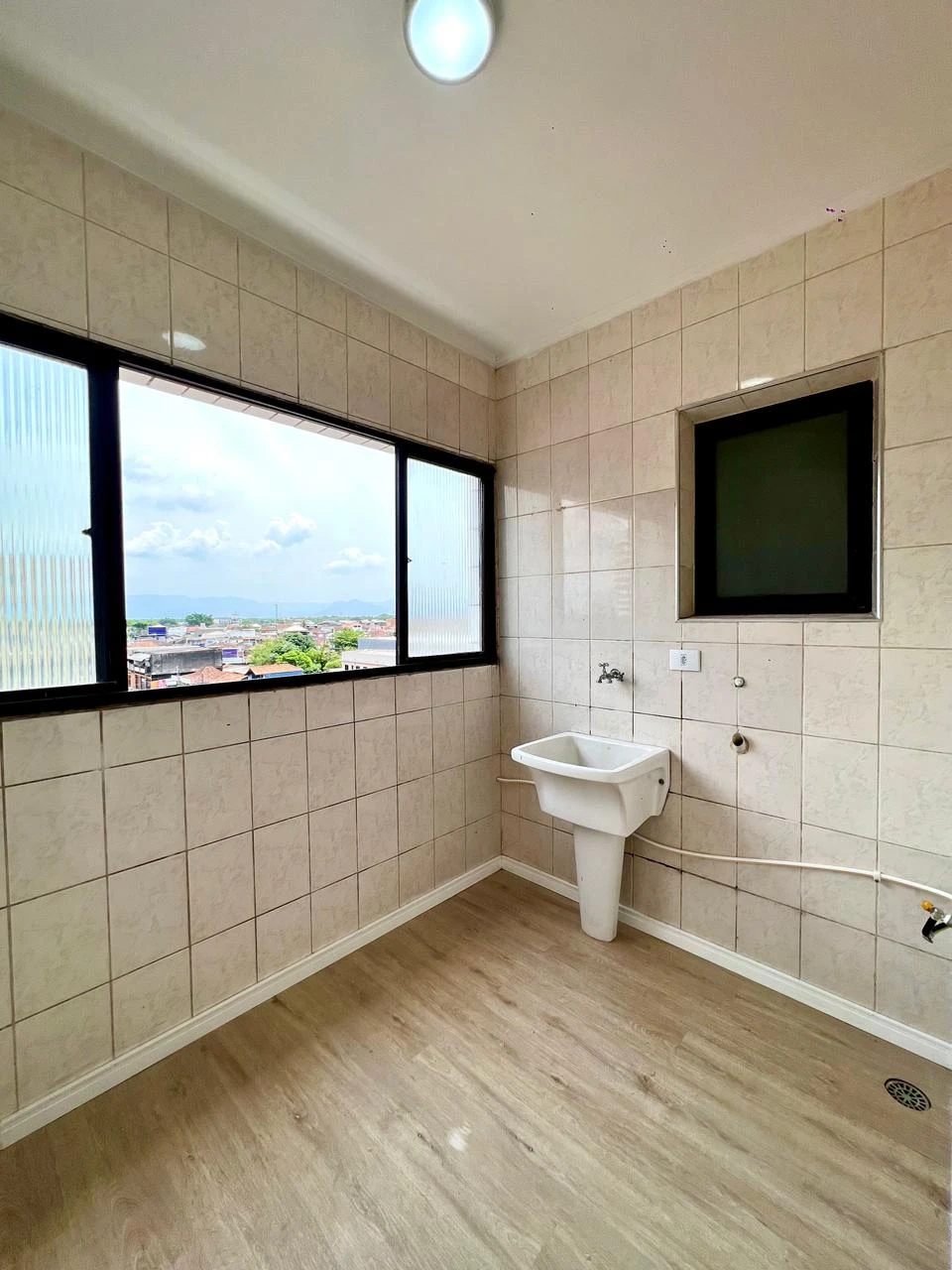 WhatsApp Image 2025-11-06 at 17.02.40