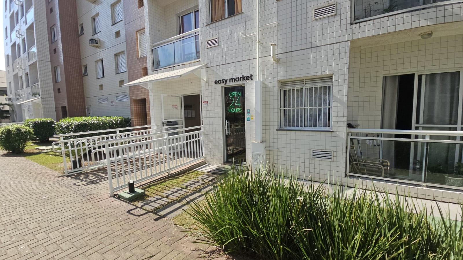 9639b2a1-ffee-4b64-8a28-14682710158a